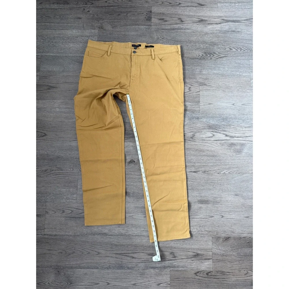 Banana Republic Slim Fit Traveler Pant - Size 42x32 - Whiskey Brown - NWOT‎